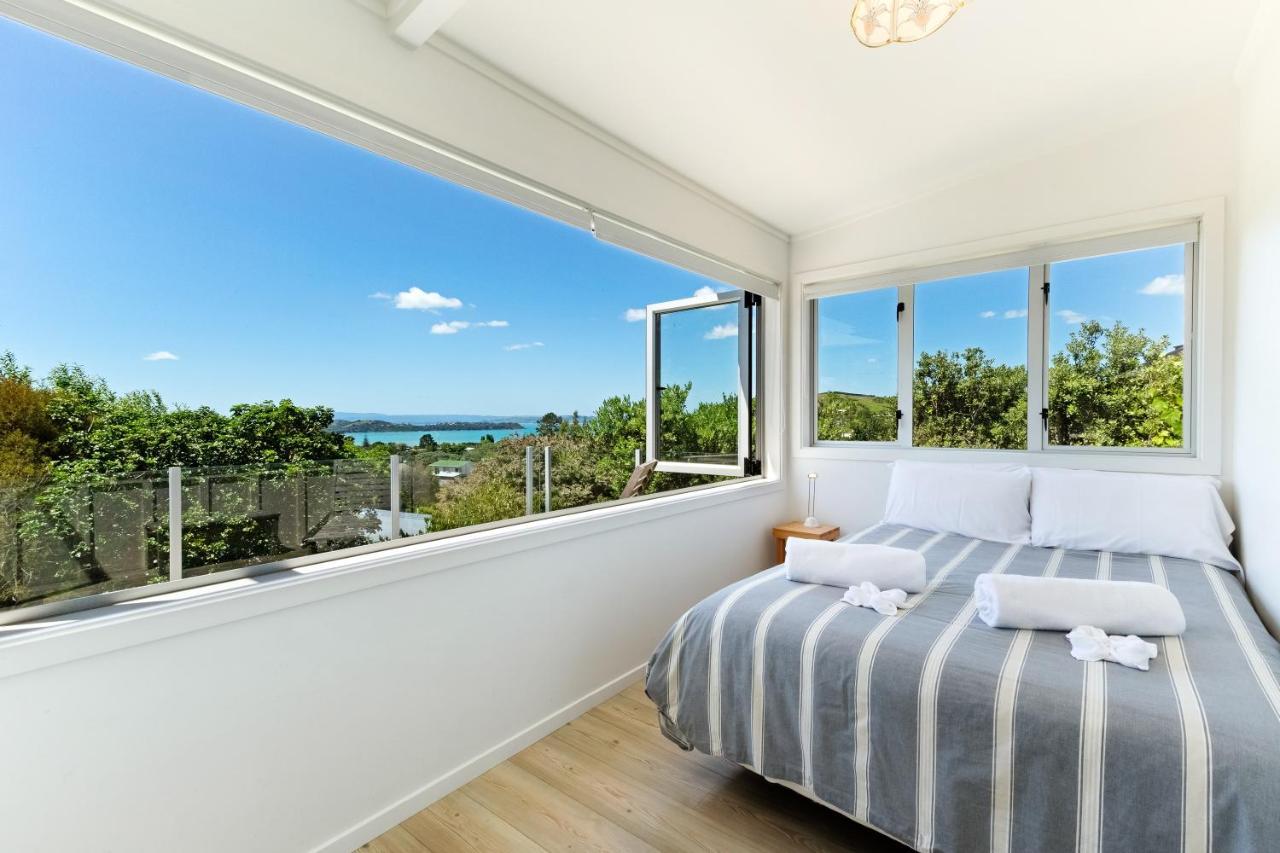 Tiri Cottage - Sea Views In Oneroa By Waiheke Unlimited Waiheke Island Dış mekan fotoğraf